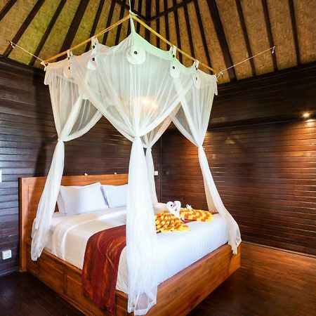 Ocean Hostel Ceningan Island ภายนอก รูปภาพ