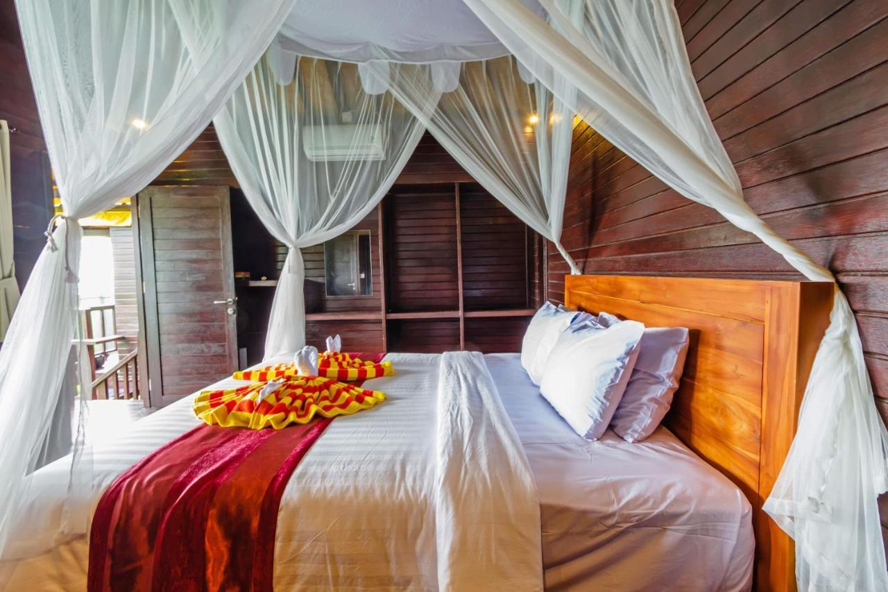 Ocean Hostel Ceningan Island ภายนอก รูปภาพ