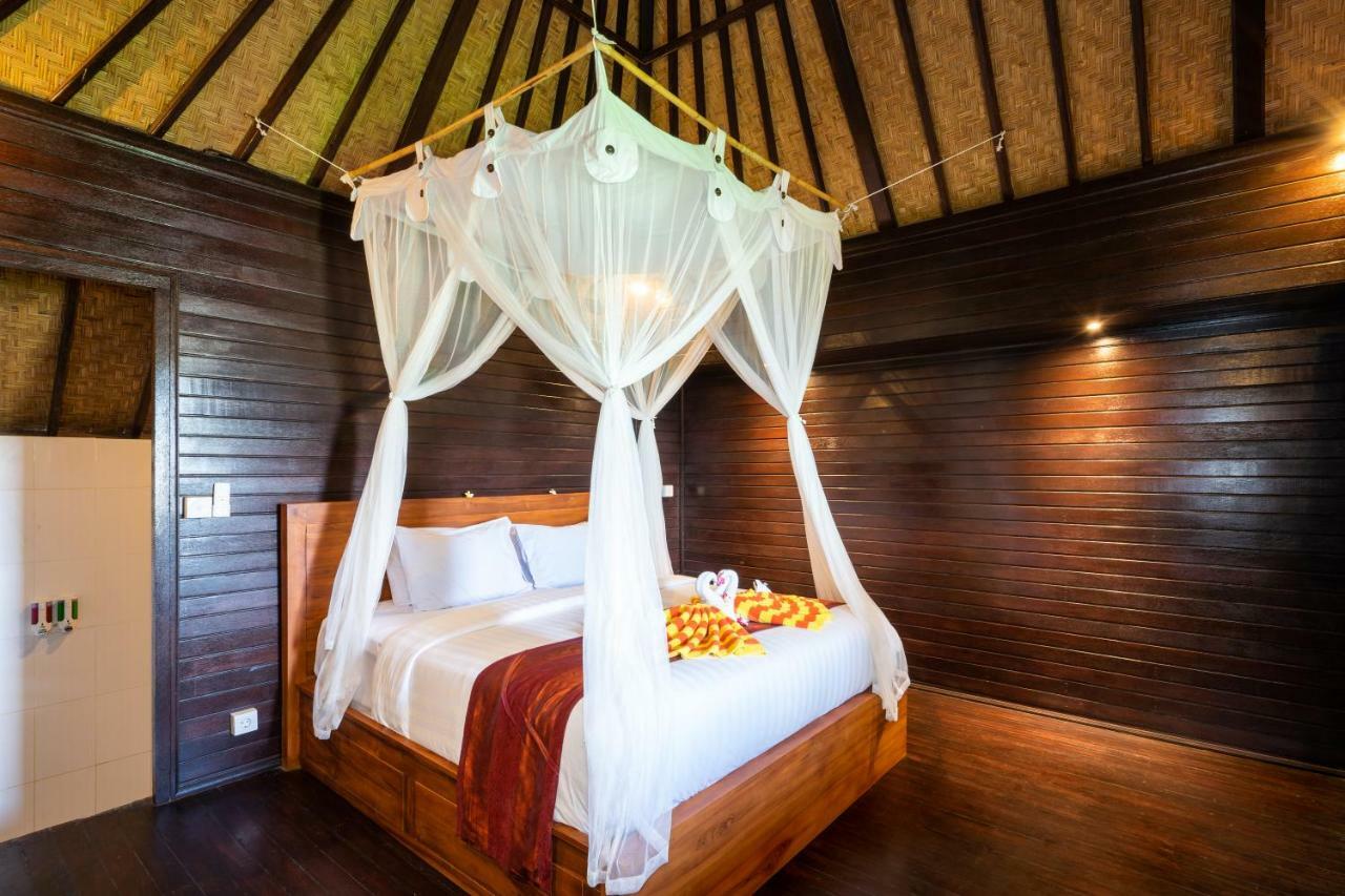 Ocean Hostel Ceningan Island ภายนอก รูปภาพ