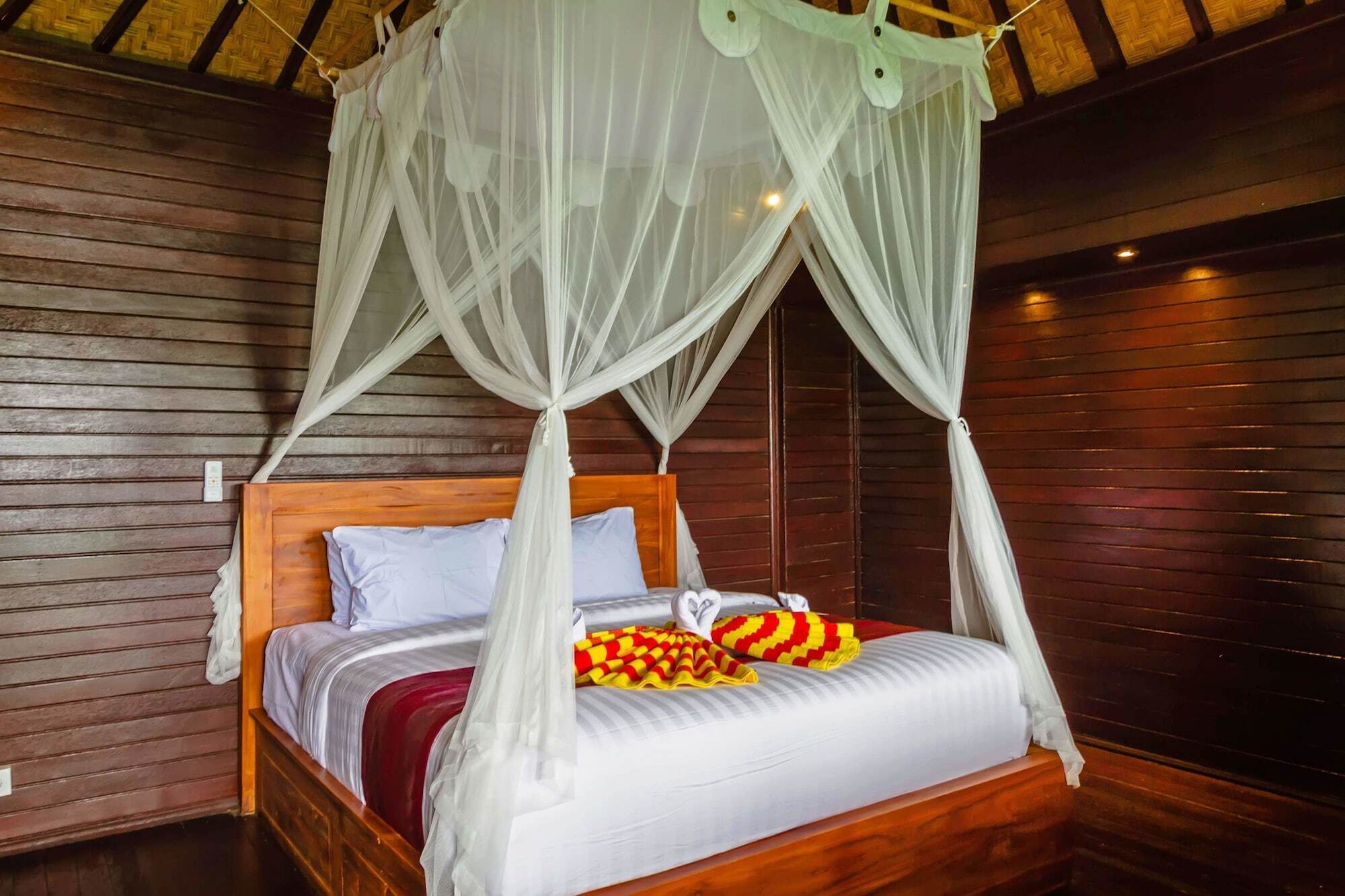 Ocean Hostel Ceningan Island ภายนอก รูปภาพ